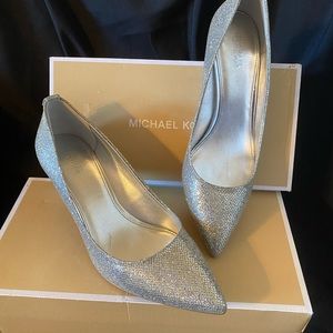 Brand New MK Silver Hill Shoes in box